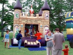 wizardcastlebounce 730227 big.jpg 1666803982 Wizard's Castle Bounce