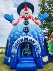 BD0C25C8 D19F 4A51 8877 53BEA5B1799D 1753978433 27 FT Snowman Igloo Bounce House